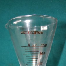 Antigüedades: ANTIGUA COPA DE FARMACIA . GRADUADA DE 150 ML. SUPER EVA GLASS-. Lote 43232408