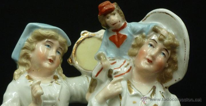 Antig&uuml;edades: PAREJA DE FIGURAS DE PORCELA, ZINGAROS