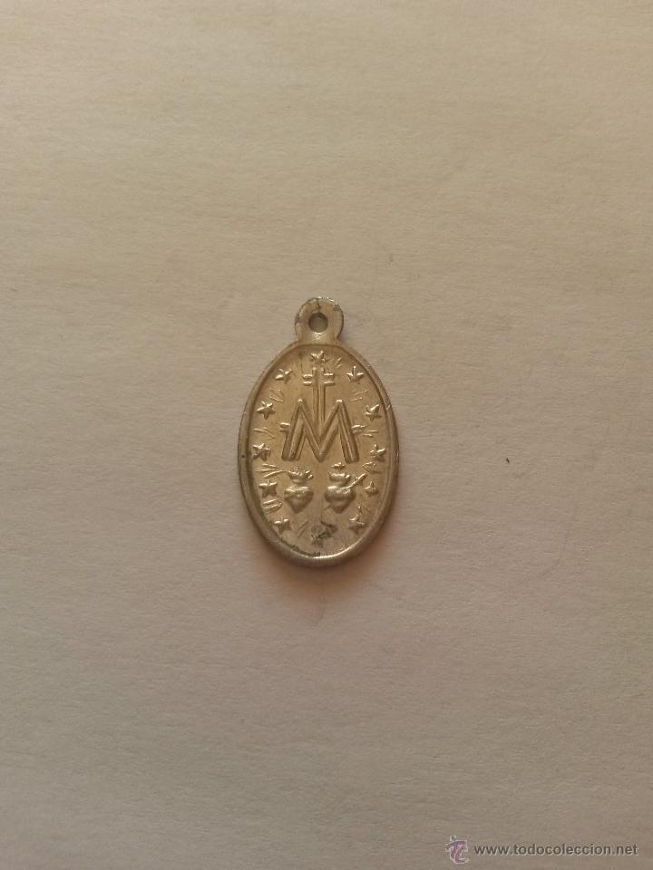 Antig&uuml;edades: Medalla virgen de 2,3 x 1,3 cms - Foto 1