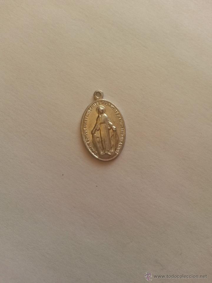 Antig&uuml;edades: Medalla virgen de 2,3 x 1,3 cms - Foto 1