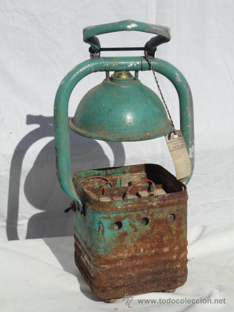 Antig&uuml;edades: ANTIGUA LINTERNA CON BATERIA. - Foto 4