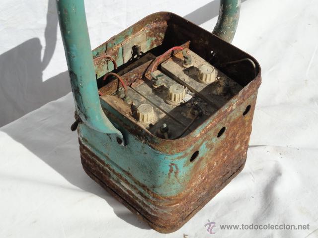 Antig&uuml;edades: ANTIGUA LINTERNA CON BATERIA. - Foto 5
