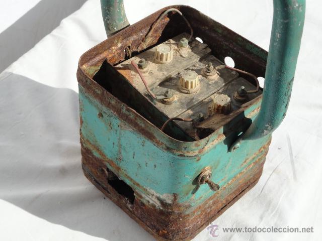Antig&uuml;edades: ANTIGUA LINTERNA CON BATERIA. - Foto 6