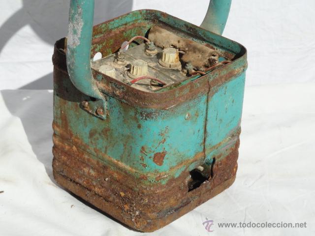 Antig&uuml;edades: ANTIGUA LINTERNA CON BATERIA. - Foto 8