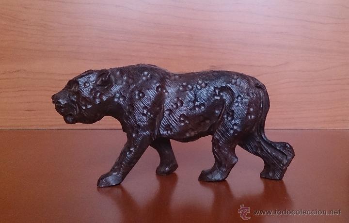 Antig&uuml;edades: Leopardo en madera tallada . - Foto 1