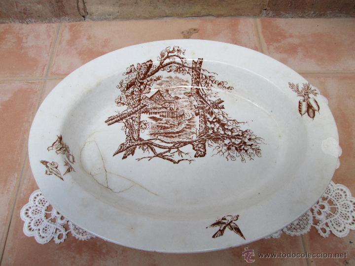 ANTIGUA FUENTE DE LOZA DE LA FABRICA DE SAN JUAN DE AZNALFARACHE (SEVILLA) (Antigüedades - Porcelanas y Cerámicas - San Juan de Aznalfarache)