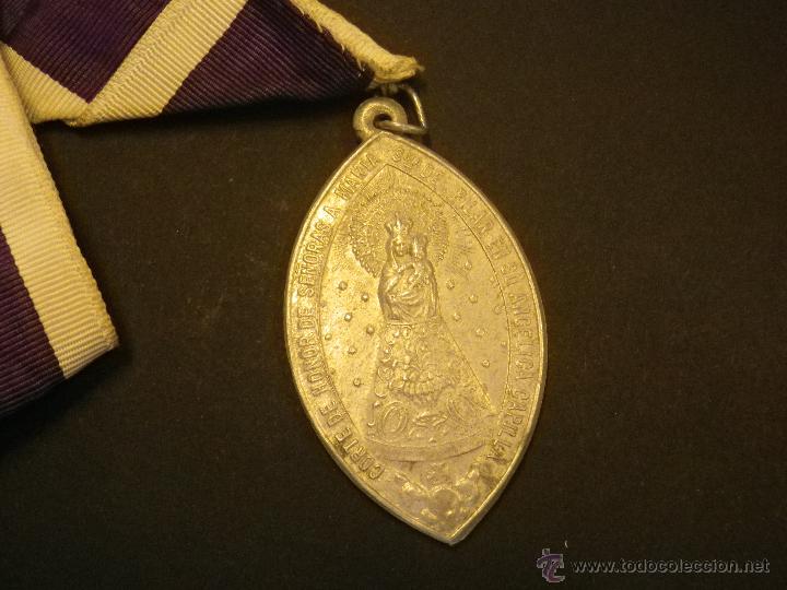 Antig&uuml;edades: Medalla Corte de Honor de Se&ntilde;oras a Maria - Foto 3