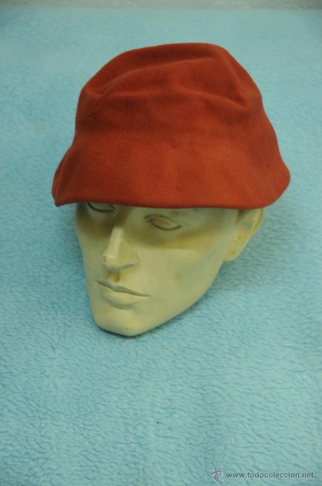 Antig&uuml;edades: ELENA KATONA GORRA DE FIELTRO - Foto 1