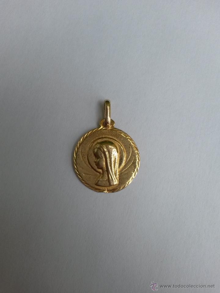 Antig&uuml;edades: Medalla de la virgen de 1,9 cms de diametro - Foto 1