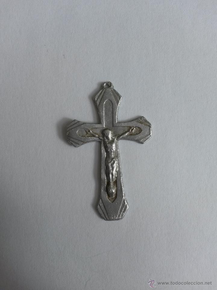 Antig&uuml;edades: Crucifijo de 3,8 x 2,4 cms - Foto 1