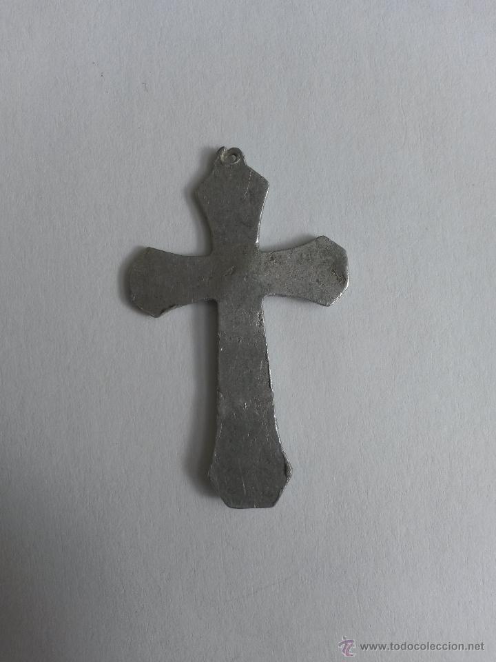 Antig&uuml;edades: Crucifijo de 3,8 x 2,4 cms - Foto 2