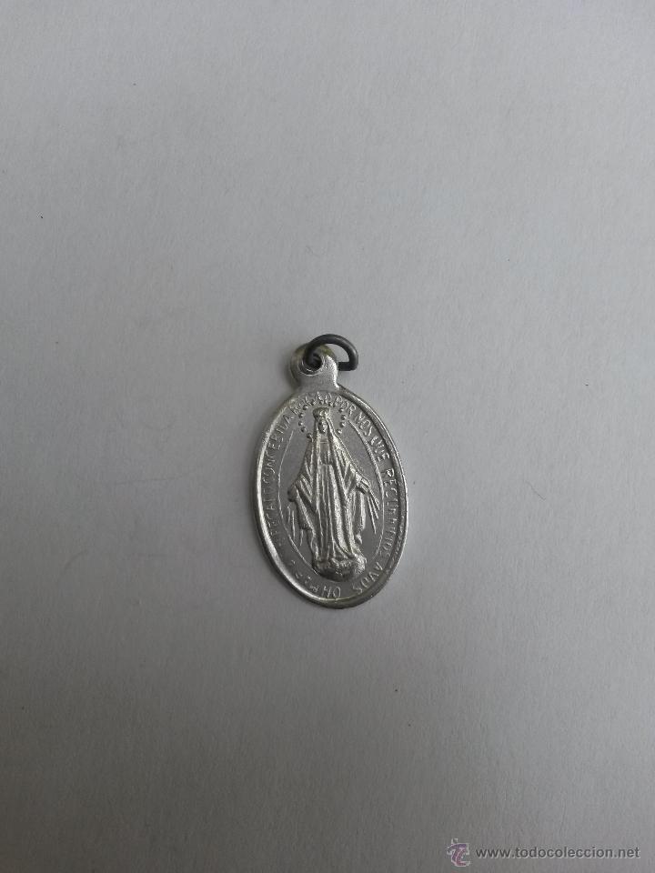 Antig&uuml;edades: Medalla virgen de 2,3 x 1,3 cms - Foto 1