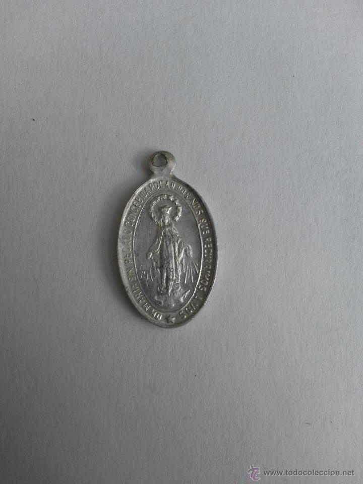Antig&uuml;edades: Medalla virgen de 2,3 x 1,3 cms - Foto 1