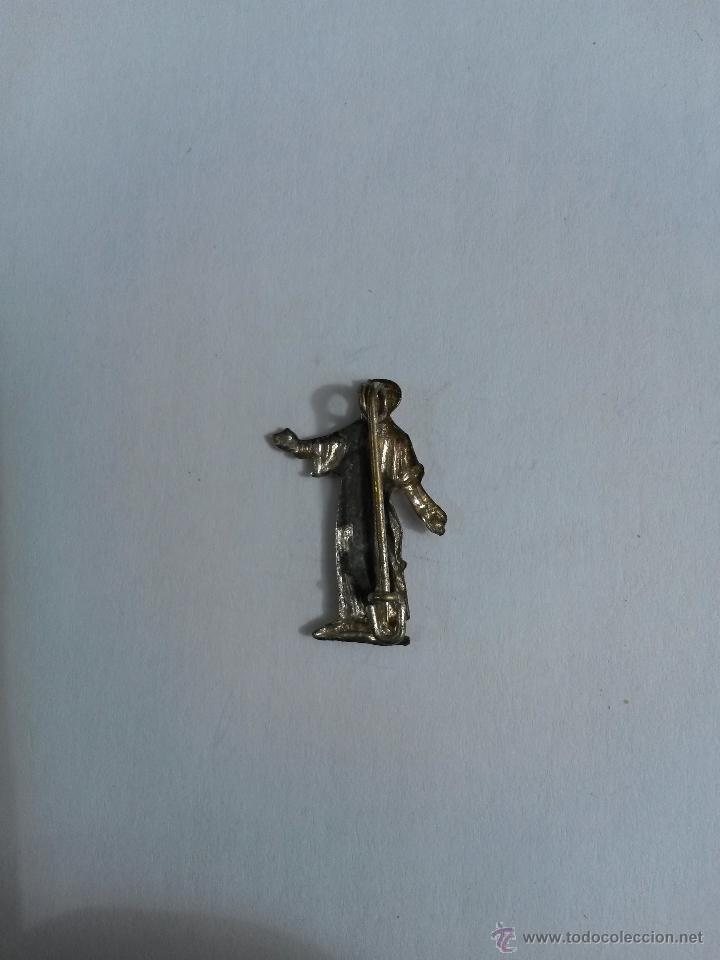 Antig&uuml;edades: Pin religioso de 2,3 x 1,7 cms - Foto 2