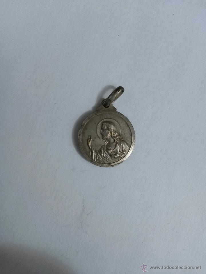 Antig&uuml;edades: Medalla la virgen y detras corazon de jesus de 1,8 cms - Foto 2