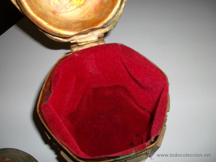 Antig&uuml;edades: joyero antiguo de bronce y hueso - Foto 3