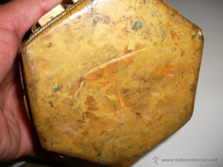 Antig&uuml;edades: joyero antiguo de bronce y hueso - Foto 4