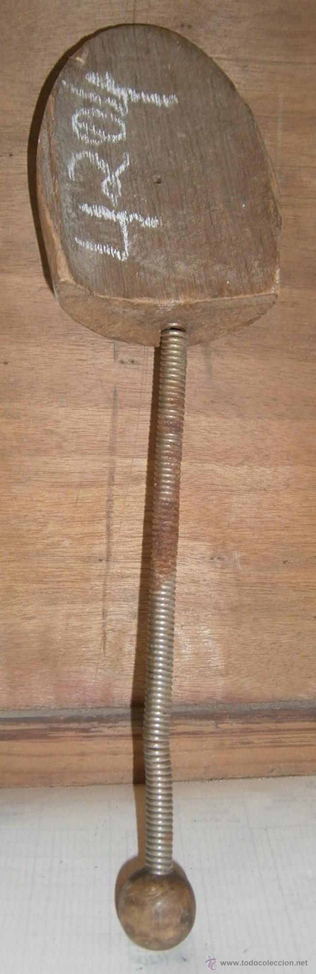 Antig&uuml;edades: Horma de zapato de 31,5cm - Foto 1