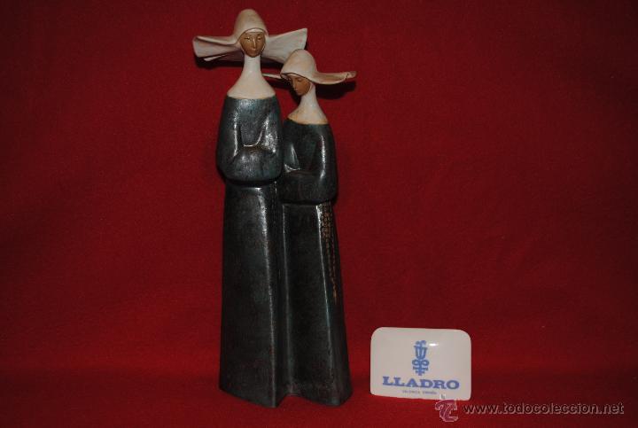 Antig&uuml;edades: Figura Lladr&oacute; de 2 Monjas. - Foto 1