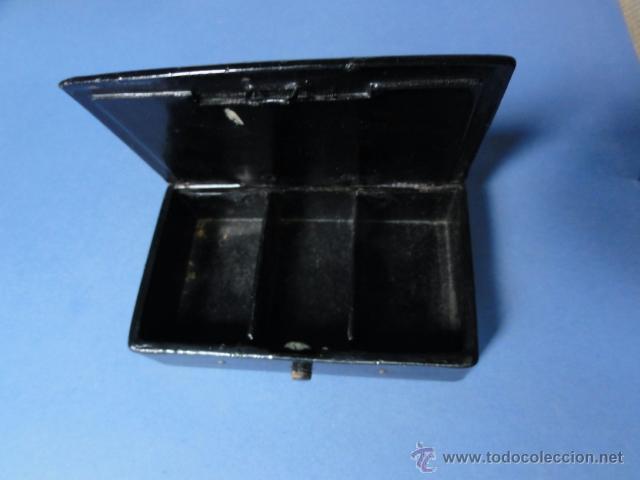 Antig&uuml;edades: caja de sellos lacada - Foto 2