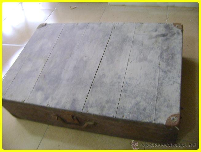 Antig&uuml;edades: Antigua maleta madera - Foto 8