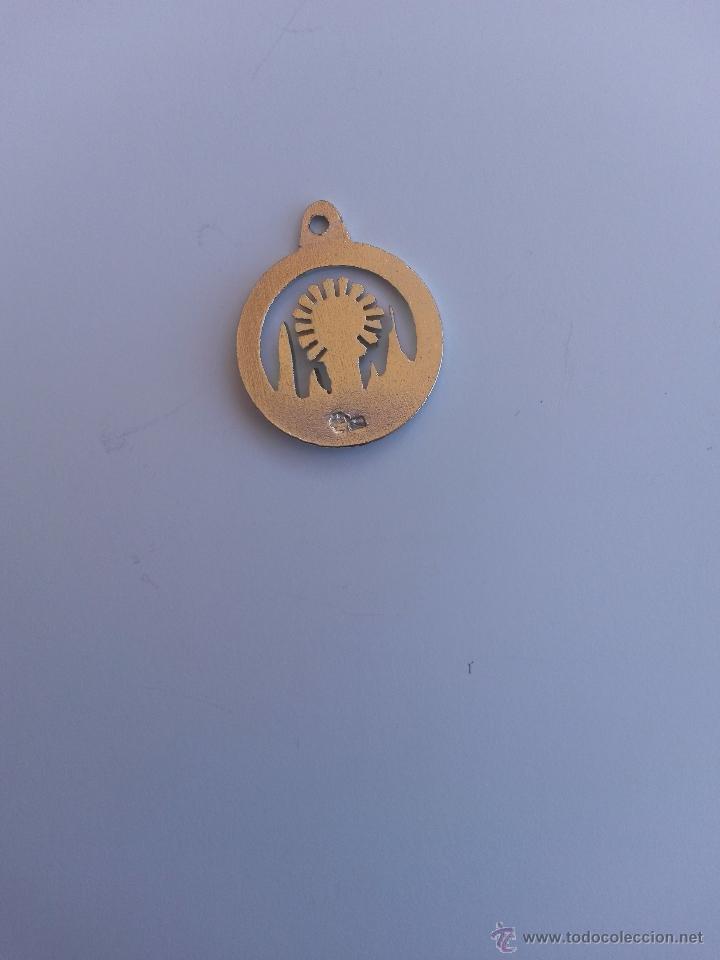 Antig&uuml;edades: Medalla virgen de 1,7 cms de diametro - Foto 2