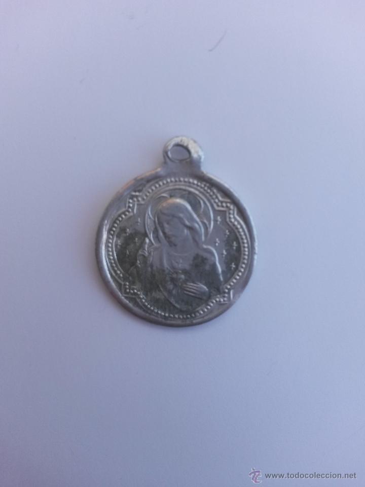 Antig&uuml;edades: Medalla corazon de maria y corazon de jesus de 2 cms de diametro - Foto 2