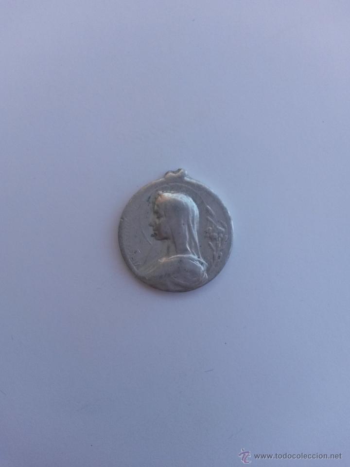 Antig&uuml;edades: Medalla virgen de 1,6 de diametro - Foto 1