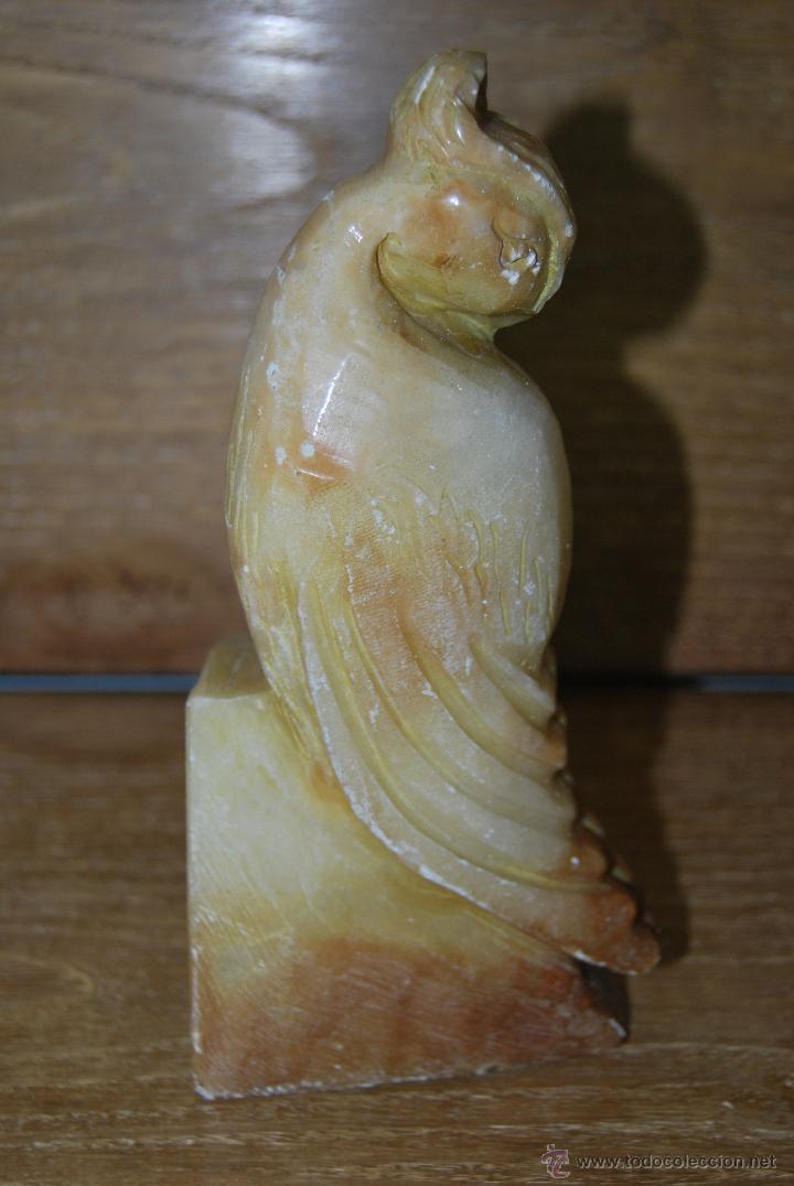 Antiquit&eacute;s: FIGURA DE ALABASTRO - P&Aacute;JARO