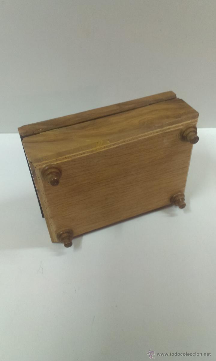 Antig&uuml;edades: BONITO JOLLERO EN MADERA - Foto 7