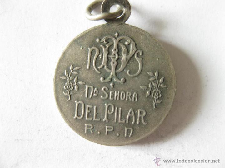 Antig&uuml;edades: Medalla de Nuestra Se&ntilde;ora del Pilar. - Foto 2