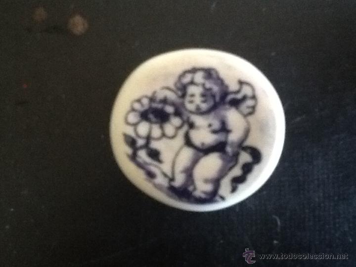 Antig&uuml;edades: BOT&Oacute;N DE CERAMICA DE TALAVERA CON QUERUBIN - Foto 1