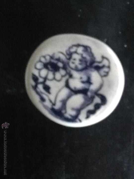 Antig&uuml;edades: BOT&Oacute;N DE CERAMICA DE TALAVERA CON QUERUBIN - Foto 1