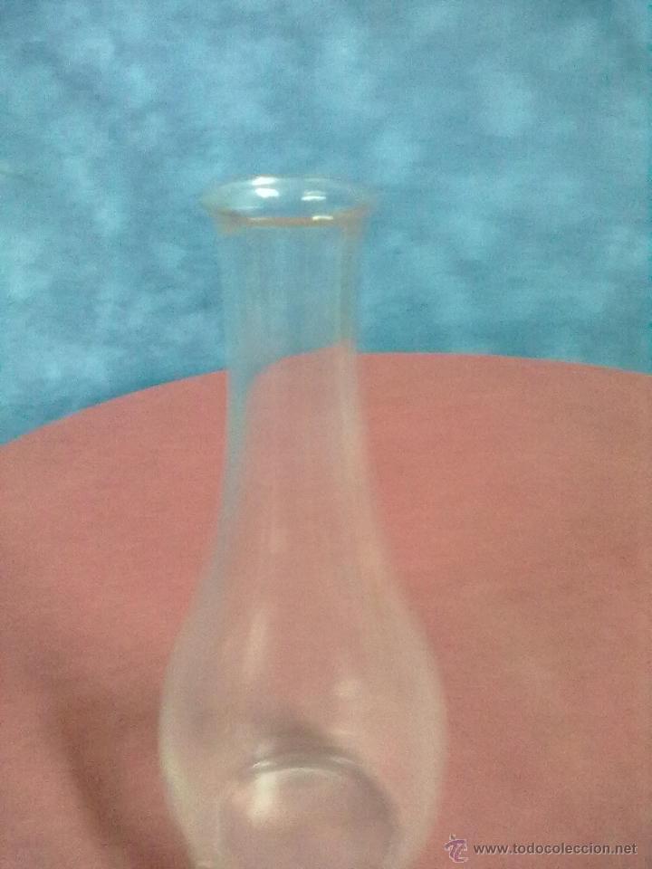 Antig&uuml;edades: BOTELLA FLORERO CRISTAL MOLDE - Foto 1