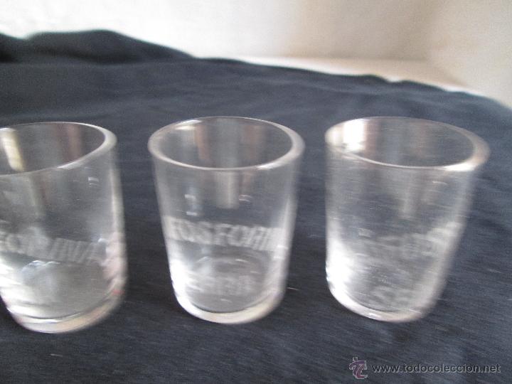 Antig&uuml;edades: LOTE 3 VASOS CHUPITO - Foto 4