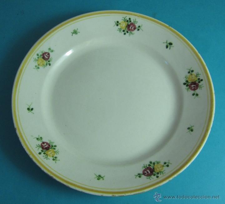 Antig&uuml;edades: PLATO PINTADO A MANO. DI&Aacute;METRO 24 CM - Foto 1