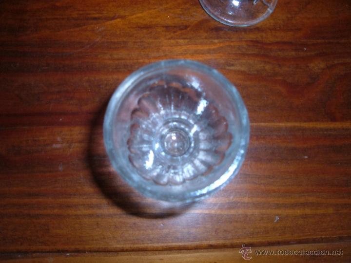 Antig&uuml;edades: Tres antiguas copitas de cristal - Foto 3