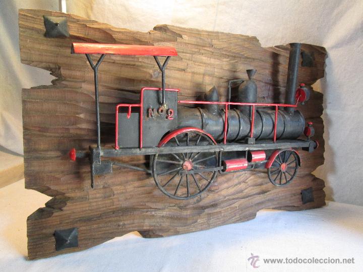 Antig&uuml;edades: Marco con maquina de tren - Foto 2