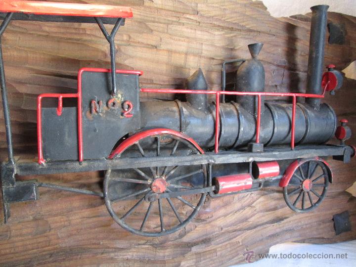 Antig&uuml;edades: Marco con maquina de tren - Foto 3