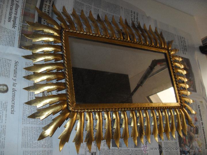 Antig&uuml;edades: Espejo metal sol rectangular. Hojas forja dorada. - Foto 1