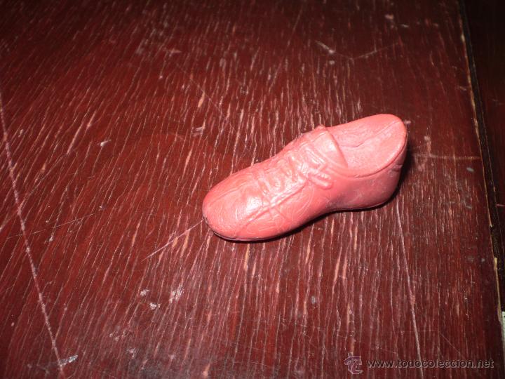 Antiquit&auml;ten: BOTA DE FUTBOL DE GOMA