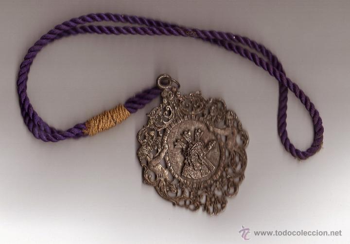 Antig&uuml;edades: MEDALLA CON CORD&Oacute;N HERMANDAD GRAN PODER SEVILLA - Foto 2