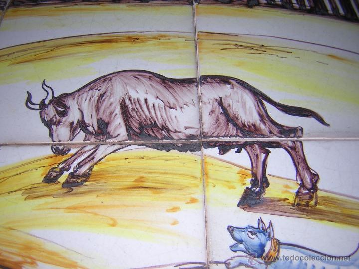 Antig&uuml;edades: ** ANTIGUA COMPOSICI&Oacute;N DE AZULEJOS CON ESCENA DE TOROS ** - Foto 5