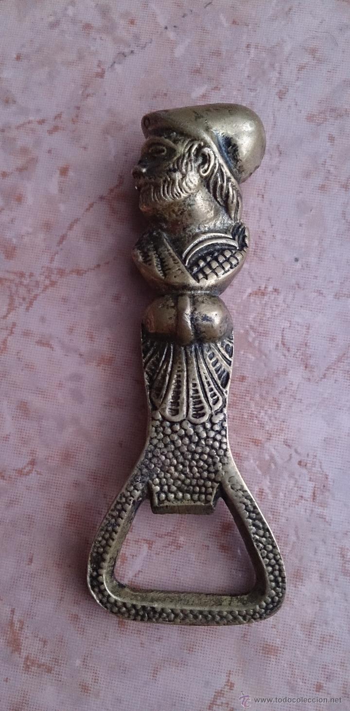 Antig&uuml;edades: Antiguo abridor en bronce cincelado . - Foto 1