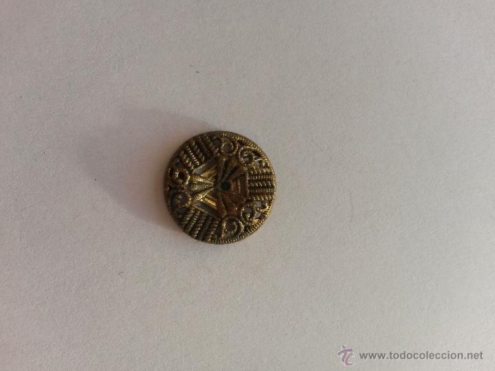 Antig&uuml;edades: Boton antiguo de 1,8 cms de diametro - Foto 1