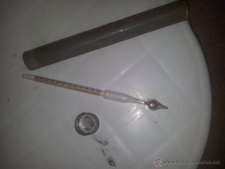 Antig&uuml;edades: pesa jarabes del siglo xix - Foto 1