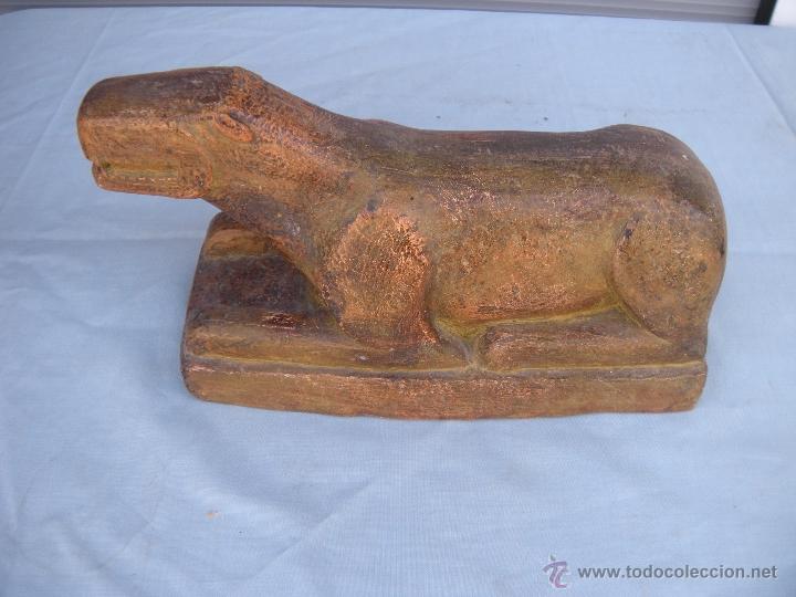 Antig&uuml;edades: FIGURA DE BARRO CON FORMA DE ANIMAL - Foto 1
