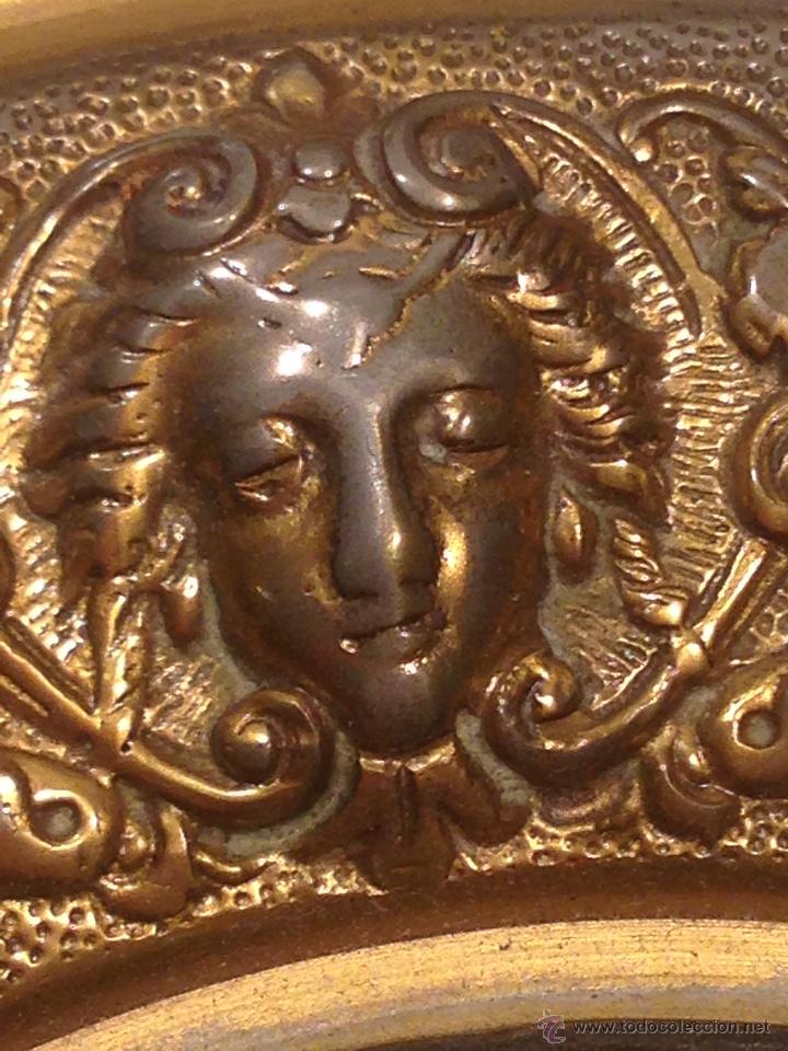 Antig&uuml;edades: Pareja de antiguos platos de bronce - Foto 9