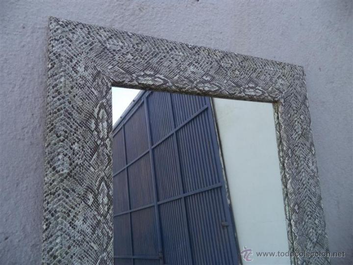 Antig&uuml;edades: espejo con imitacion a piel de serpiente - Foto 2