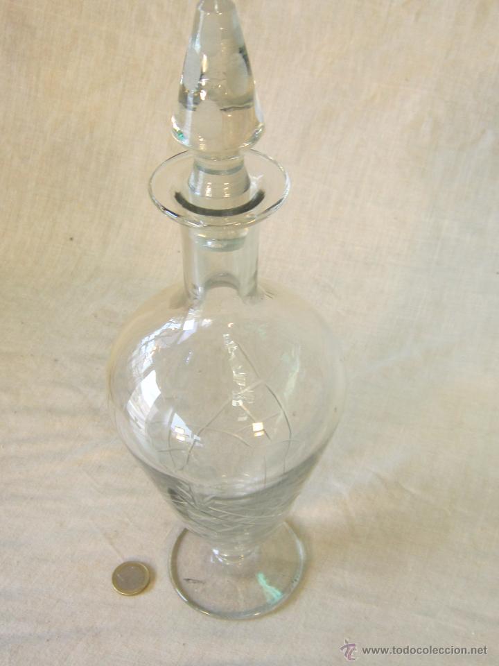 Antig&uuml;edades: BOTELLA ANTIGUA EN CRISTAL TALLADO - Foto 2